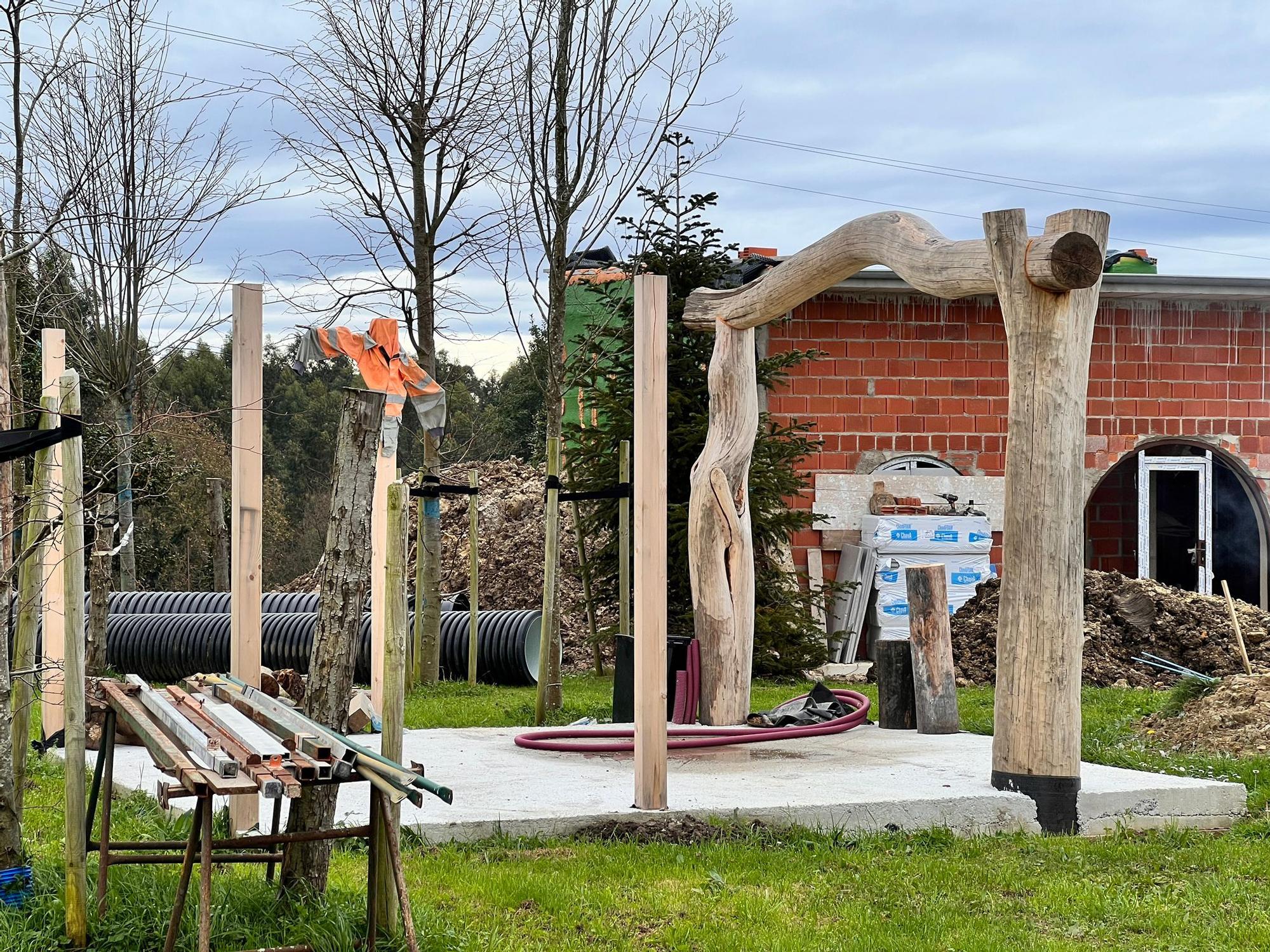 Así avanzan las obras en las casas Hobbit de Argüero