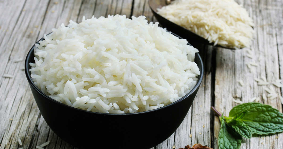 Los 5 trucos fáciles de cocinero para que el arroz blanco quede suelto y en su punto