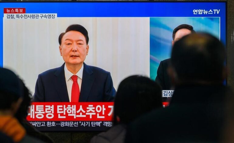 YOOK SUK SEOL | Detenido el predidente de Corea del Sur, Yoon Suk Yeol, por la declaración de la ley marcial en diciembre