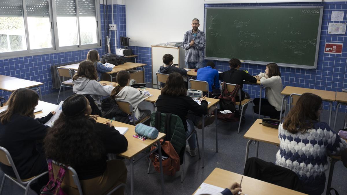 La tasa de repetición de la ESO n’Asturies, del 5%, per debaxo de la media