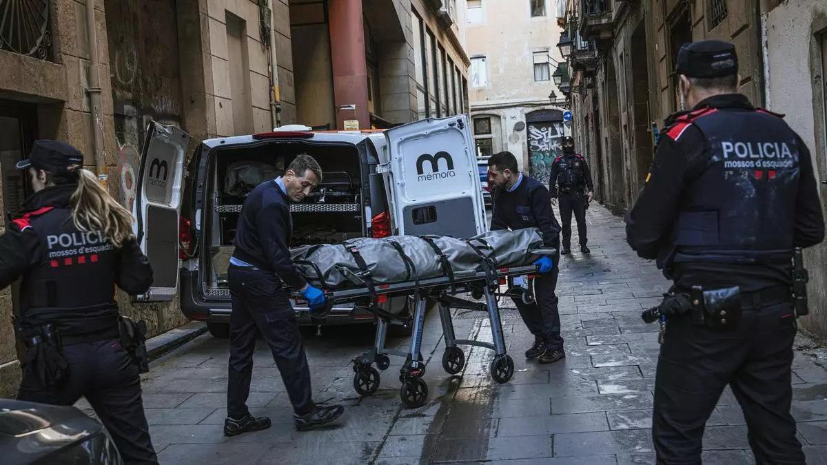 Un detenido por la muerte de un joven apuñalado en un domicilio de Barcelona