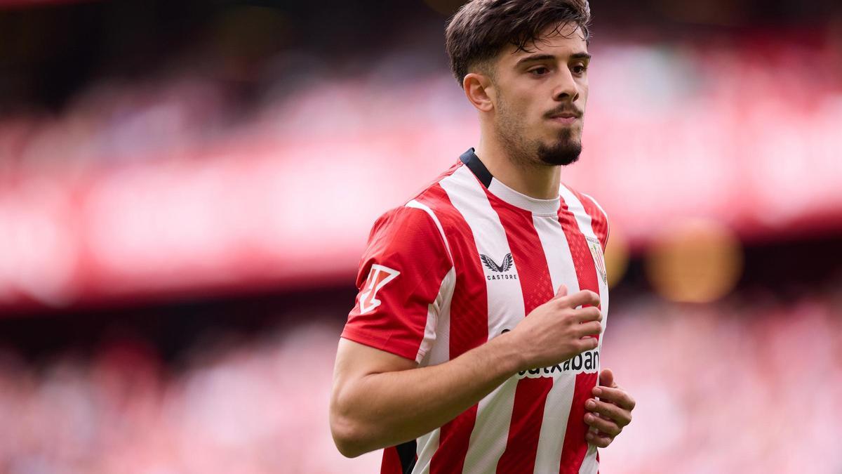 Nico Serrano se acerca al Sporting