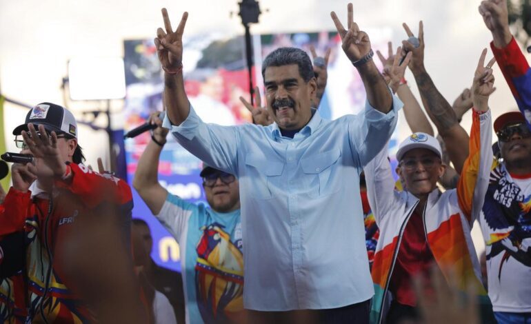 Maduro asumirá este viernes su tercera y controvertida presidencia en medio del rechazo interno e internacional