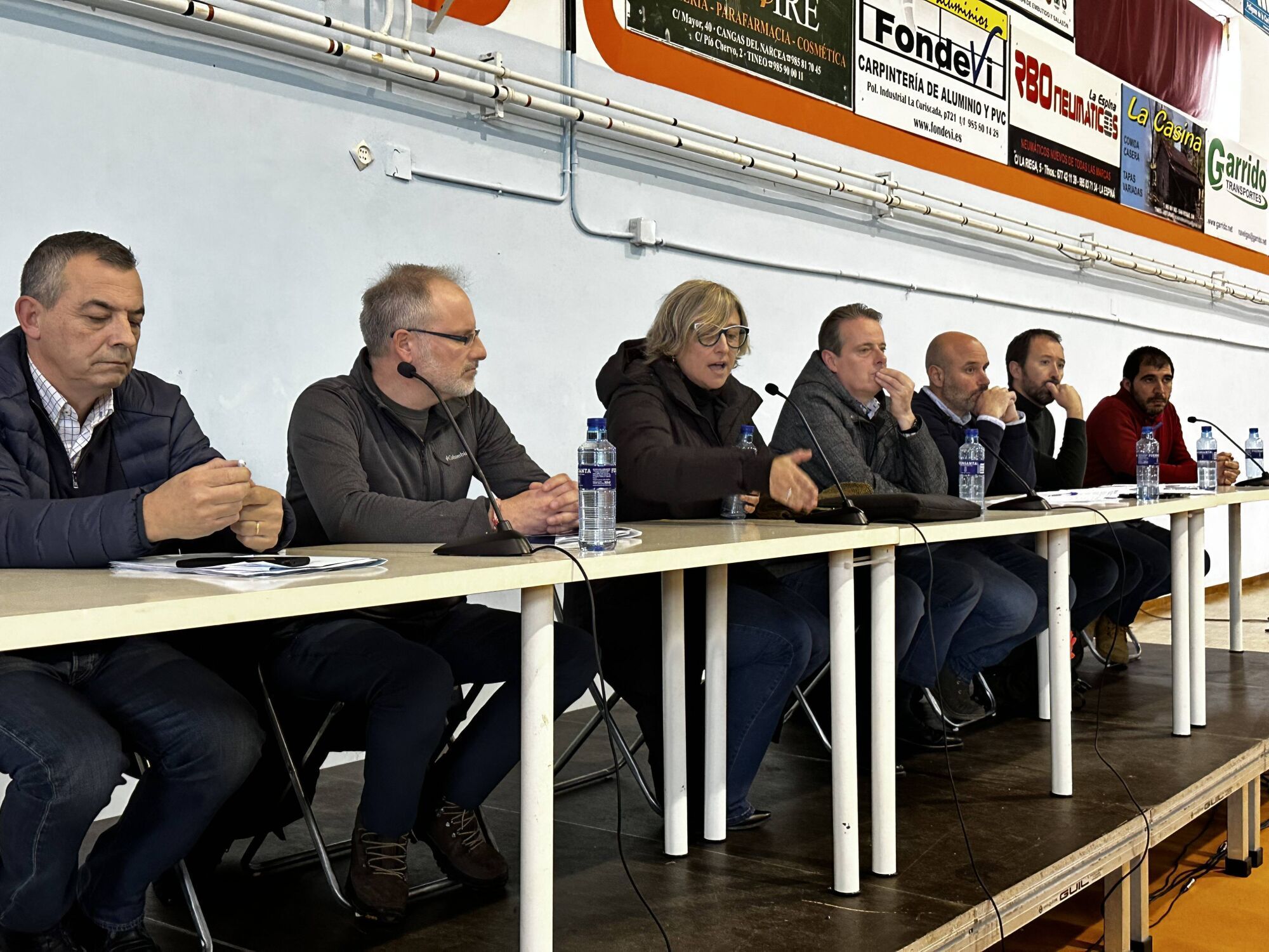 EN FOTOS: Tensión entre ganaderos y el Principado en Tineo por las medidas contra la tuberculosis bovina