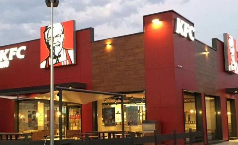 PATATAS GRATIS KFC HOY | KFC regala patatas gratis hoy durante todo el día: estos son los restaurantes