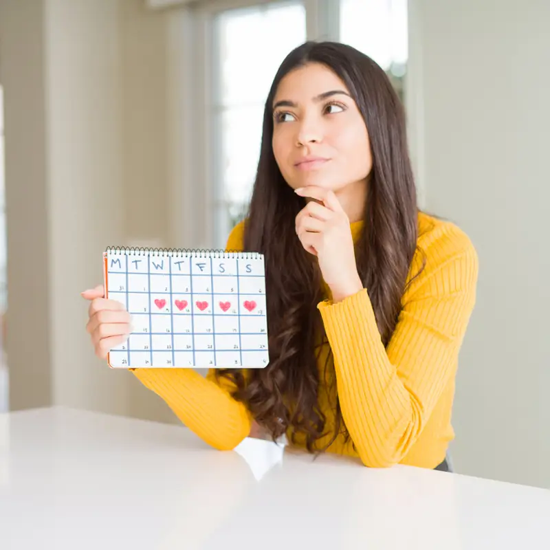 chica con calendario