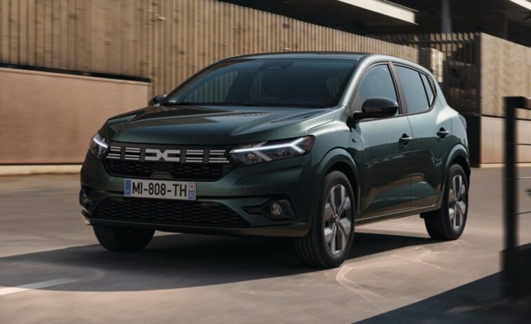 el Dacia Sandero es el rey entre los coches más vendidos en España en 2024