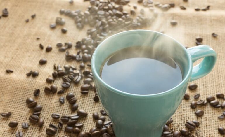 el café por la mañana beneficia a tu salud