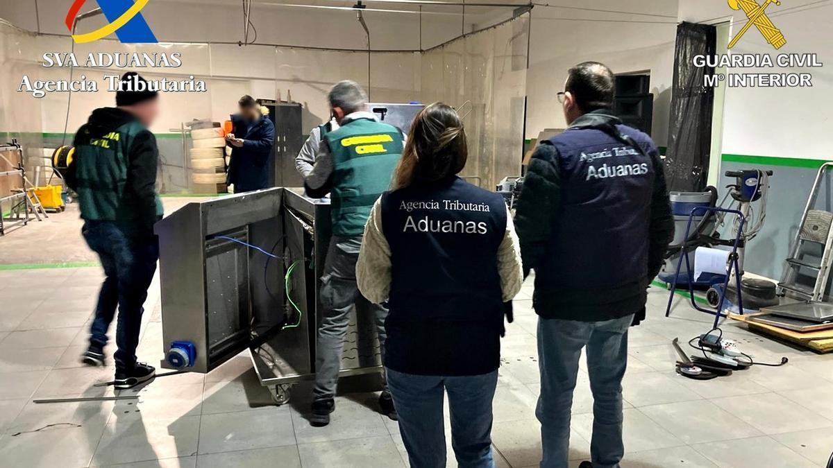 Incautan en Castellón 50 kilos de cocaína oculta en una climatizadora industrial