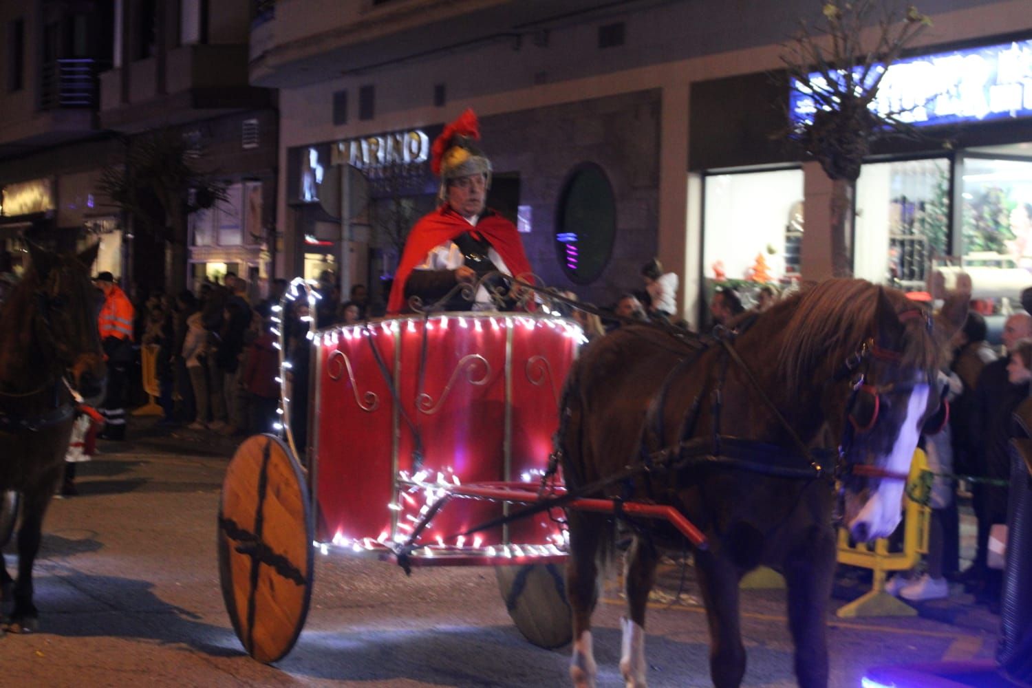 Así fueron las cabalgatas en Mieres y Langreo