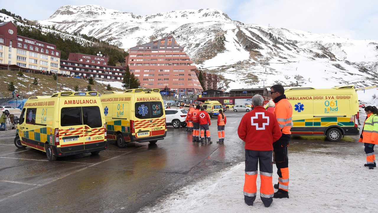 Así ha sido el rescate de los atrapados en el telesilla de Astún, Huesca