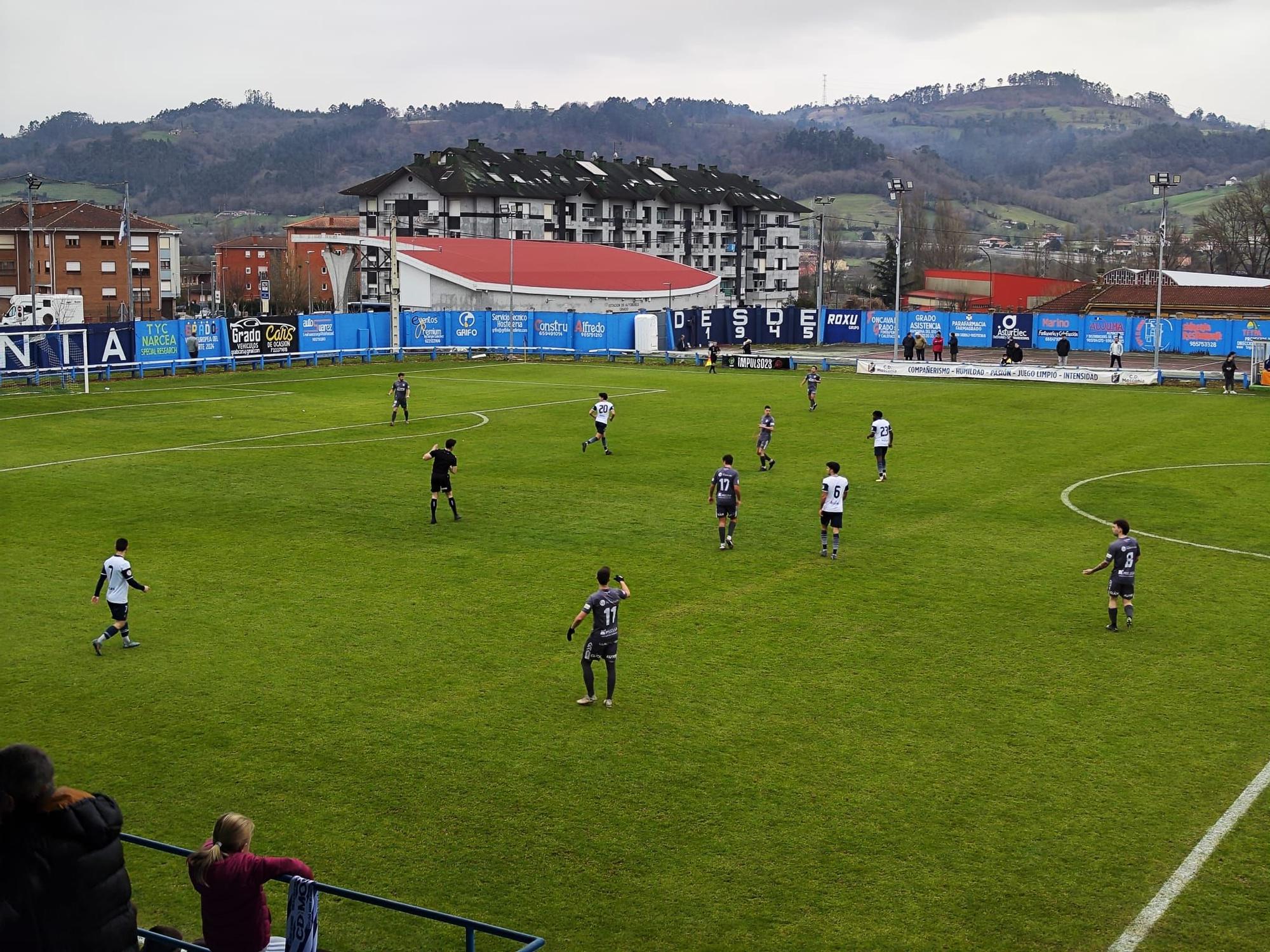 En imágenes: tarde de fútbol en el campo Moscón