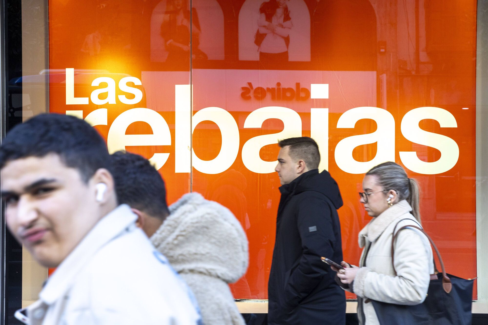 EN FOTOS: El frío helado anima las ventas en Oviedo