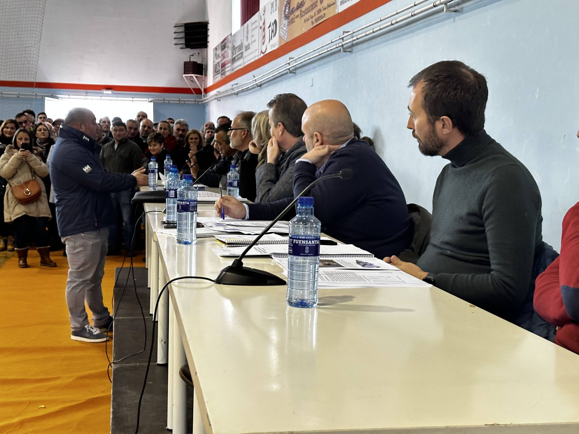 EN FOTOS: Tensión entre ganaderos y el Principado en Tineo por las medidas contra la tuberculosis bovina