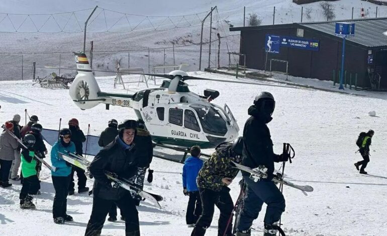 Decenas de heridos, nueve muy graves, tras descarrilar un telesilla en la estación de Astún