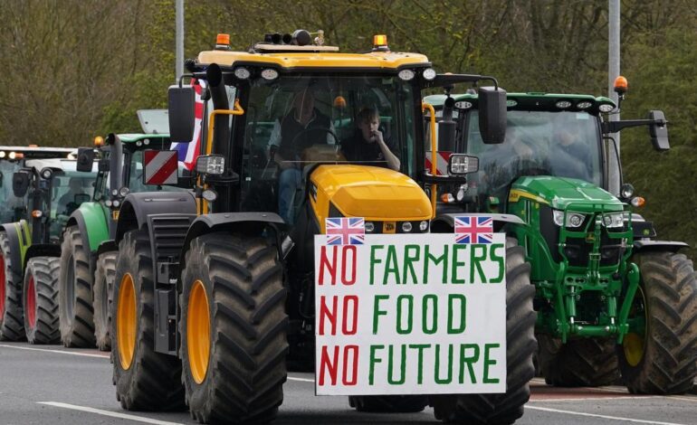 Los agricultores británicos redoblan la presión sobre el Gobierno con una nueva protesta contra las subidas de impuestos