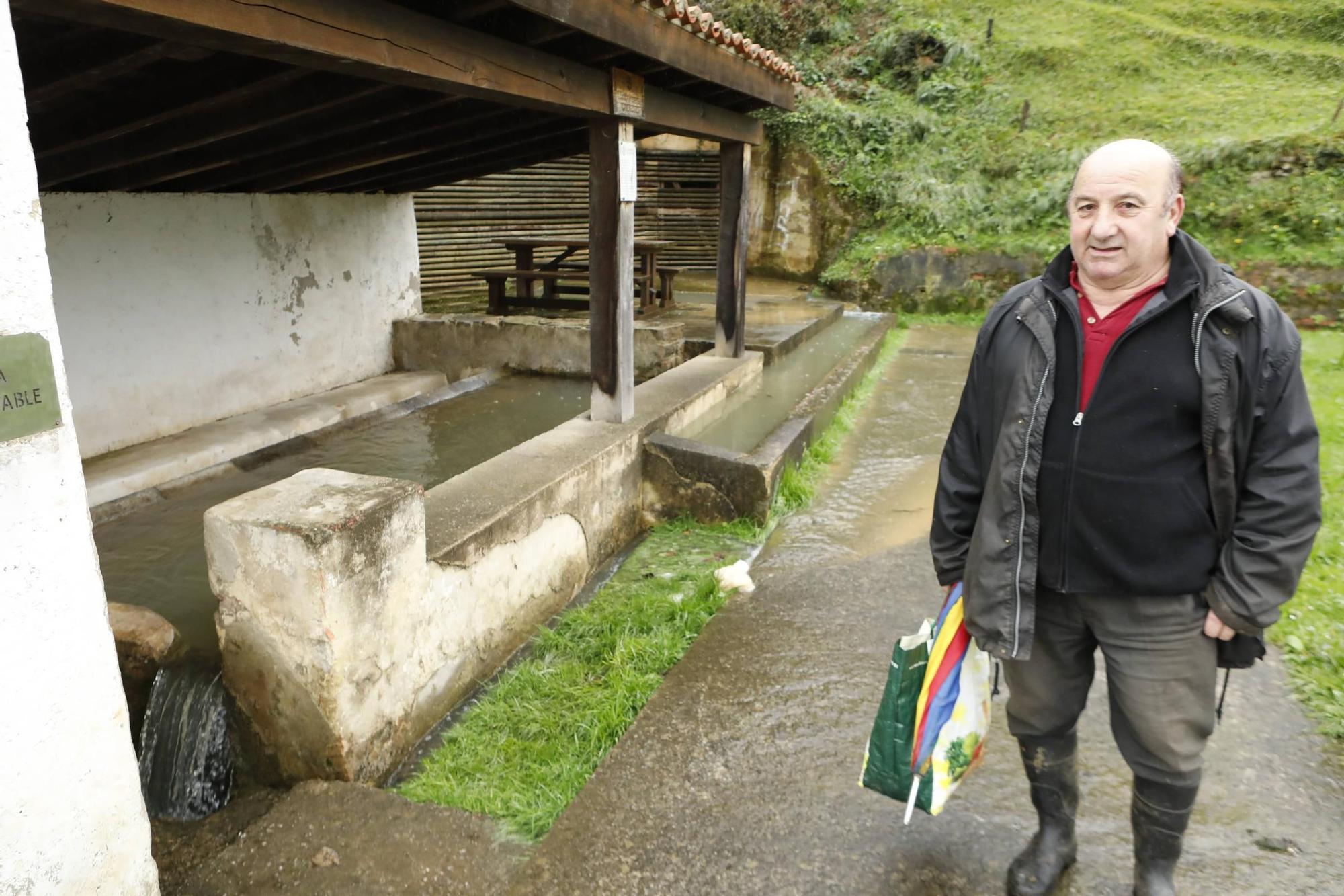 De barrios a parroquias: Santurio