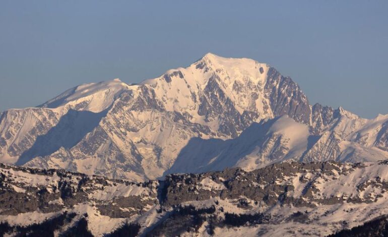 Una avalancha en los Alpes franceses mata a cuatro esquiadores noruegos