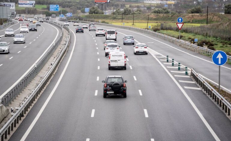 Un accidente sin heridos provoca atascos en la M-45, en Leganés