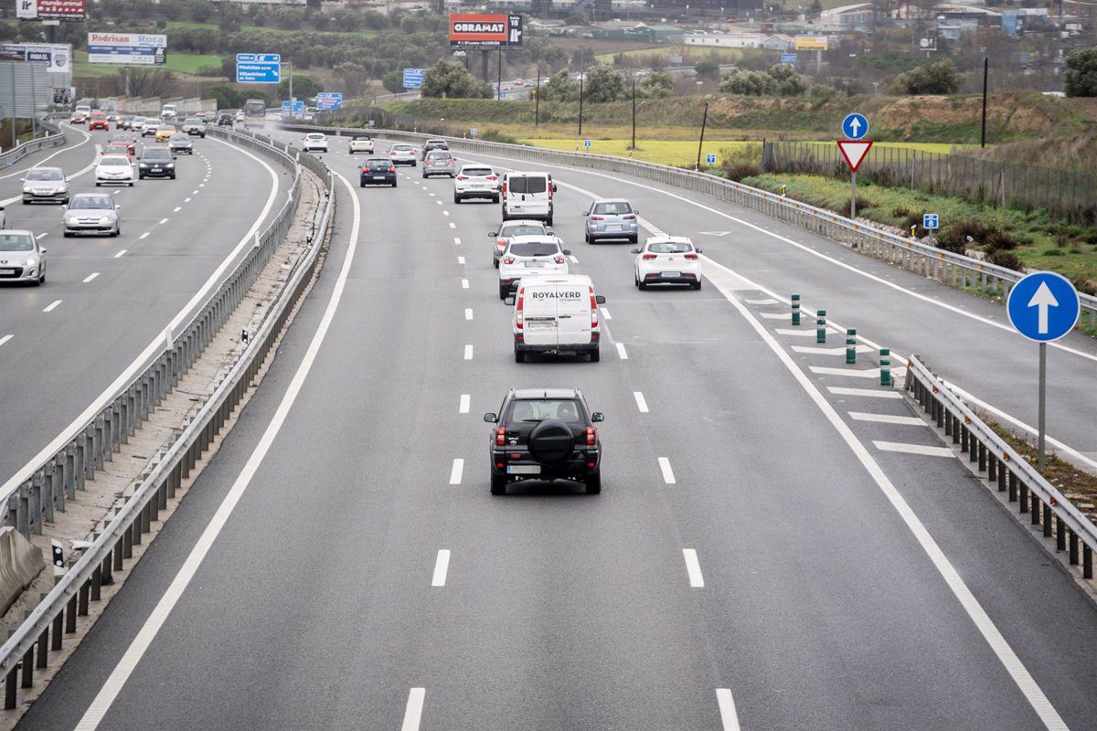 Un accidente sin heridos provoca atascos en la M-45, en Leganés