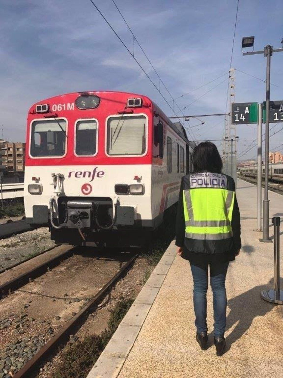 Muere una joven de 24 años tras ser arrollada por un tren entre Torrellano y San Gabriel