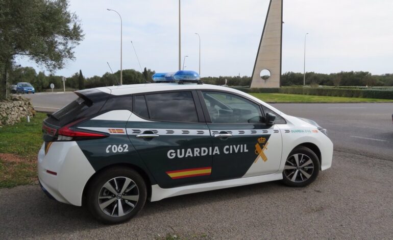 La Guardia Civil detiene in fraganti al autor de un robo en una librería de Es Mercadal