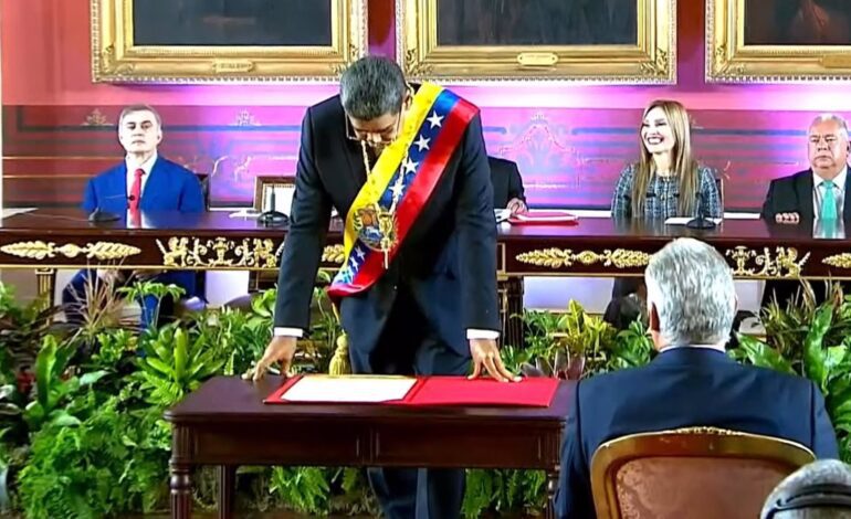 Nicolás Maduro toma posesión como presidente de Venezuela pese a las críticas