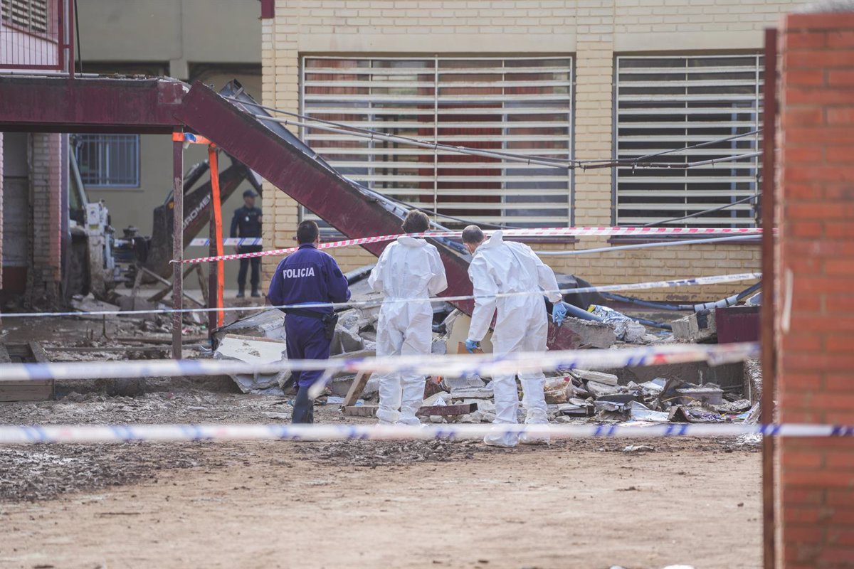 Dos detenidos por el accidente en el que murió un trabajador en un colegio de Massanassa (Valencia) tras la dana