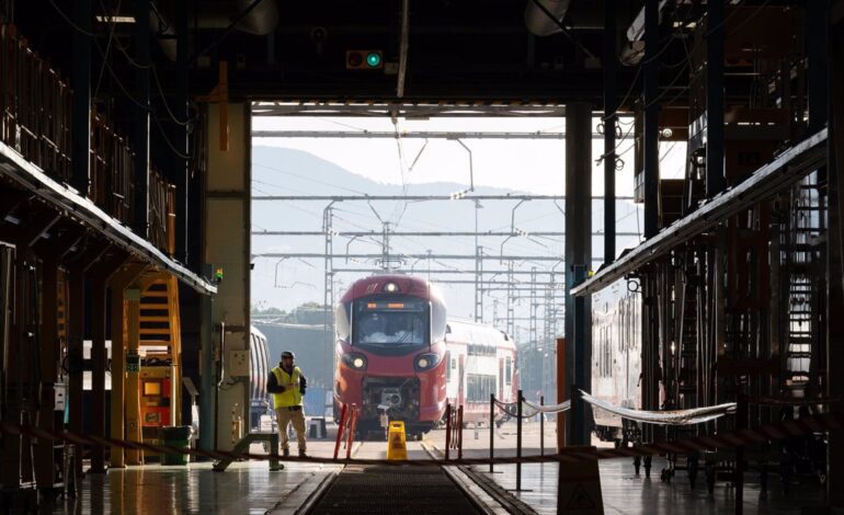 Interrumpidas la R14 y R15 entre Reus y Alcover (Tarragona) por la avería de un tren de mercancías