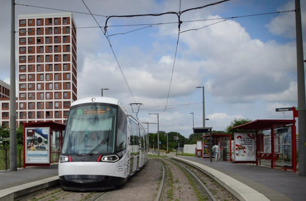 Medio centenar de heridos tras el choque frontal de dos tranvías en Estrasburgo