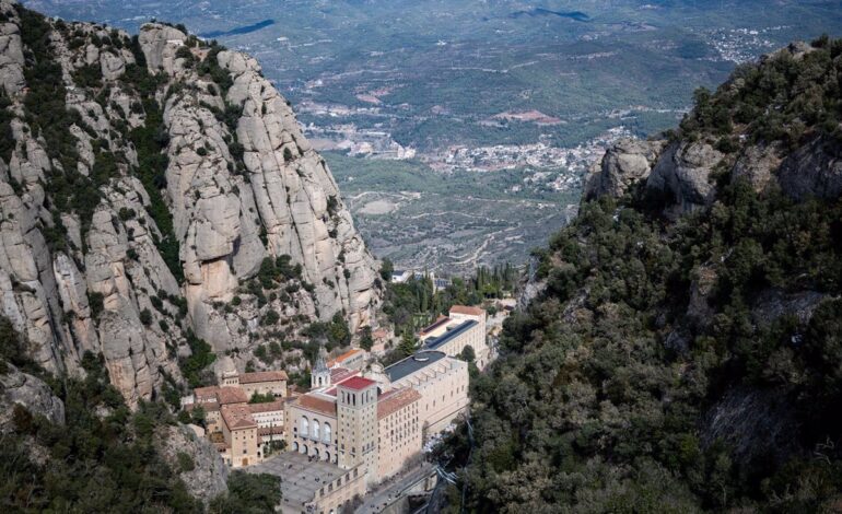 Buscan en Vacarisses (Barcelona) a un joven desaparecido tras acudir a Montserrat a hacer una ruta