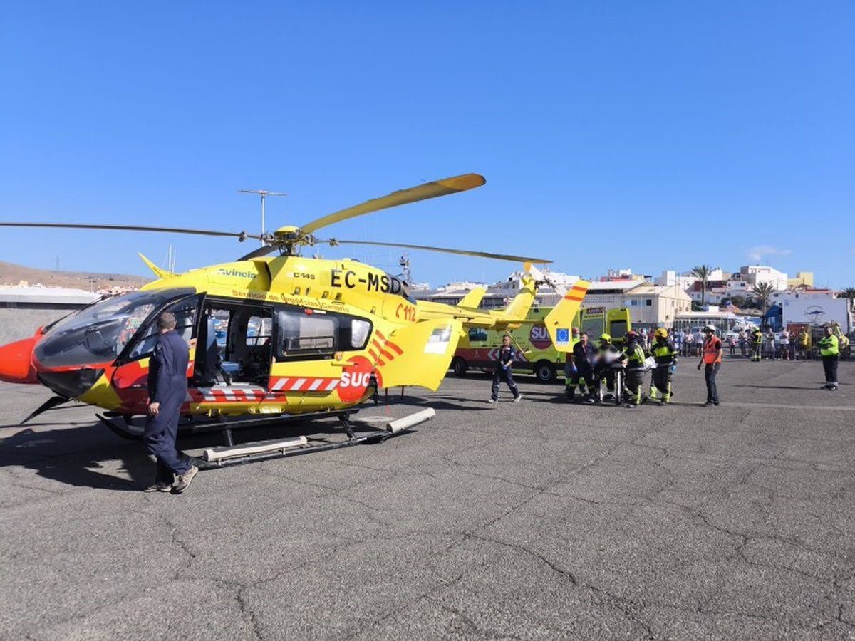 Un hombre en estado crítico al ser rescatado del mar con signos de ahogamiento en una playa de Mogán (Gran Canaria)