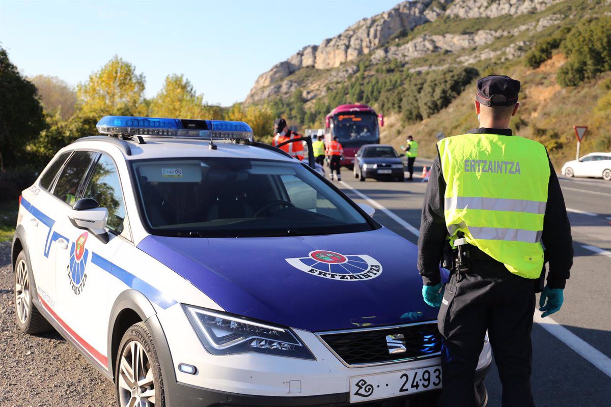 Muere un hombre tras ser atropellado por un vehículo en Muxika (Bizkaia)