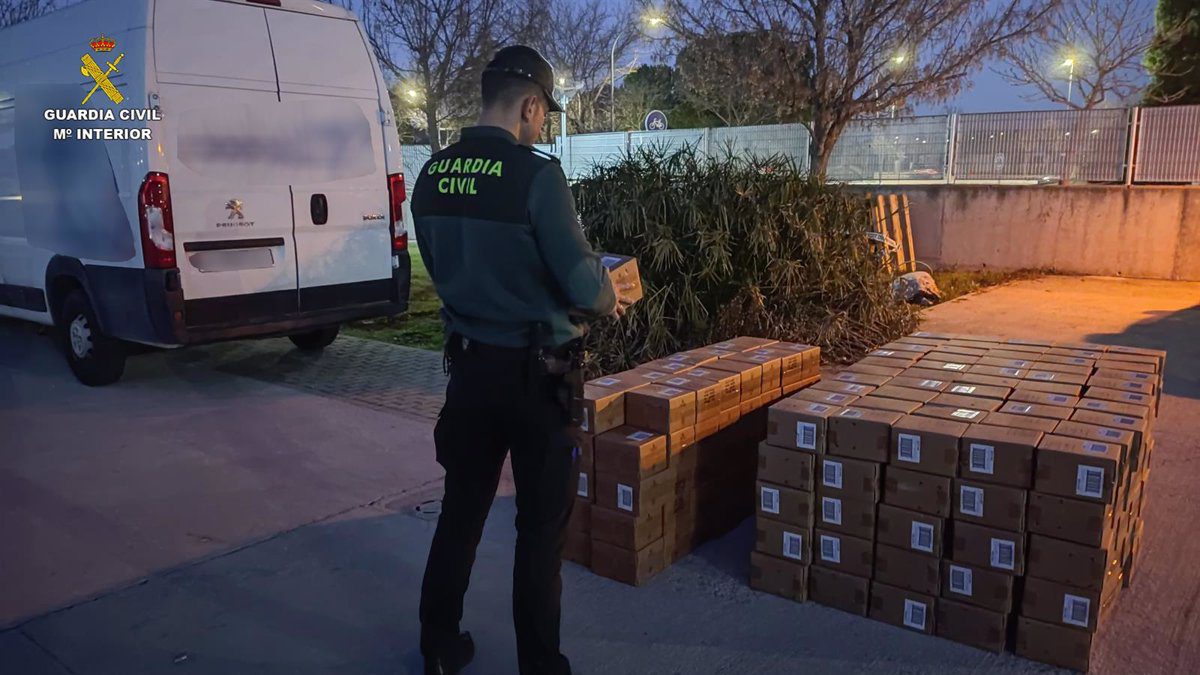 Detenido ‘in fraganti’ robando la mercancía de un camión en el polígono industrial de Cabanillas del Campo