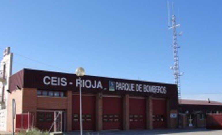 Un incendio agrario entre Calahorra y Rincón de Soto calcina 4.000 metros cuadrados de rastrojo y cañizo