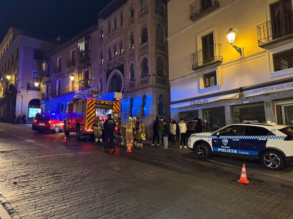 Incendio en un bar del Casco Antiguo de Toledo con un hombre de 48 hospitalizado por inhalación de humo