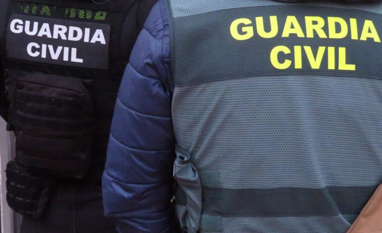 La Guardia Civil impide una pela multitudinaria entre menores en Cangas (Pontevedra)