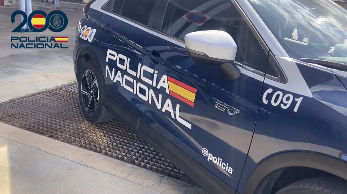 Investigan el hallazgo del cuerpo sin vida de un hombre en una vivienda de Málaga capital