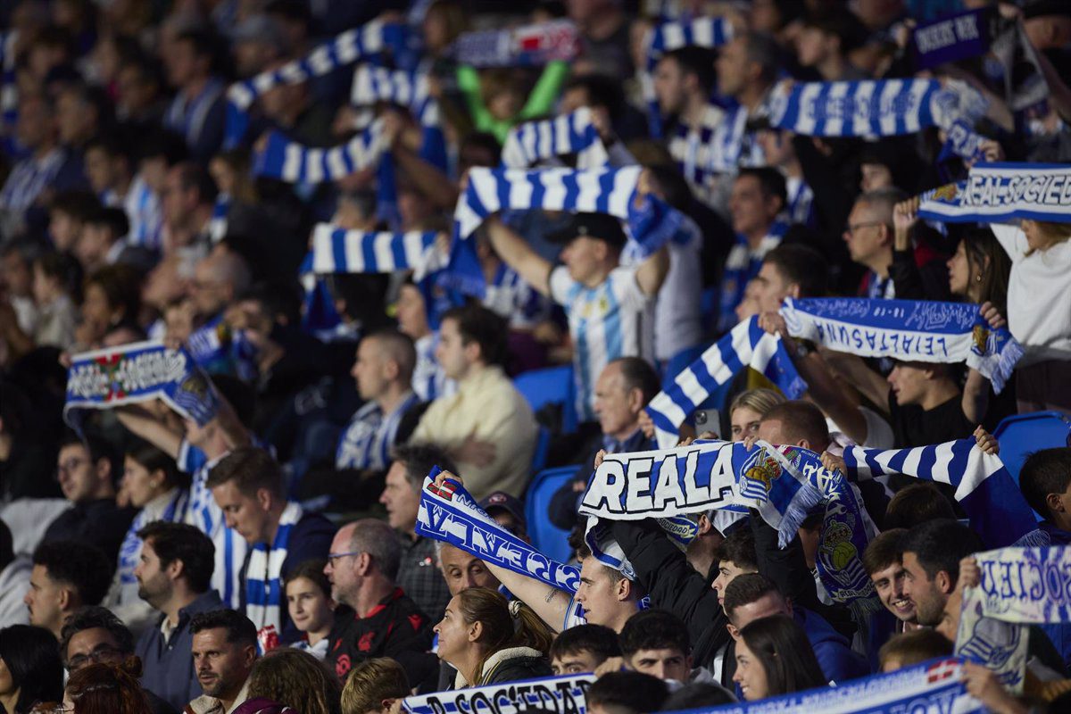 Cuatro hinchas de la Real Sociedad resultan heridos en una pelea con los ultras de la Lazio en el centro de Roma