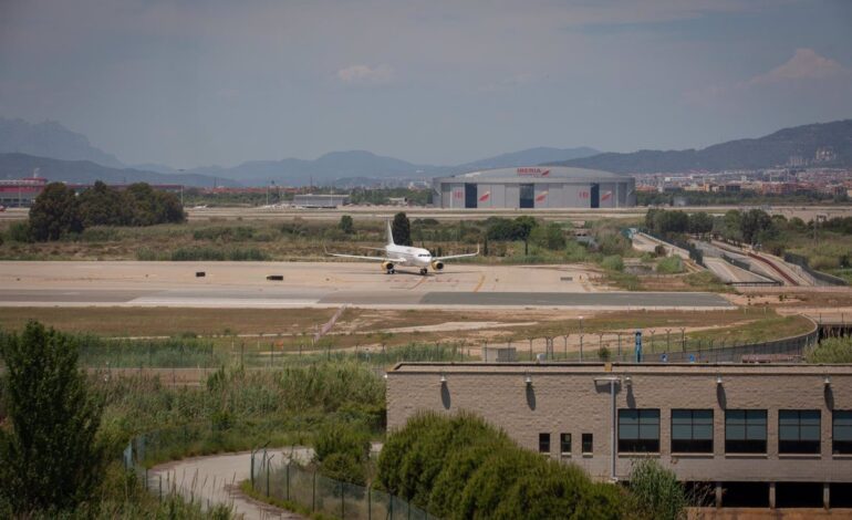 12 heridos en un accidente de bus en uno de los viales del Aeropuerto de Barcelona