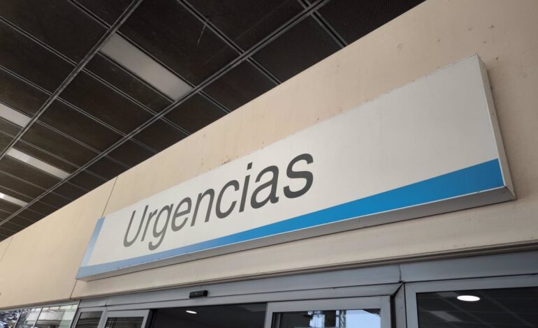 Un motorista de 38 años trasladado al Hospital San Pedro tras ser arrollado en Gran Vía con República Argentina