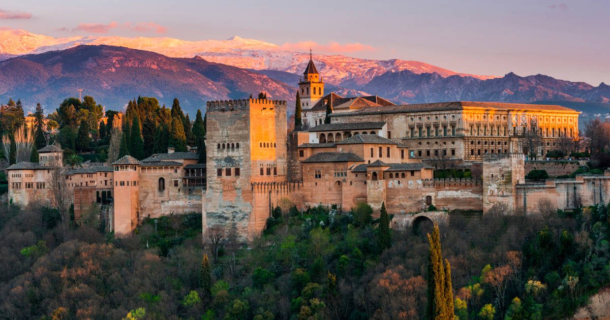 La ciudad andaluza que merece una escapada en invierno: se convierte en un escenario mágico