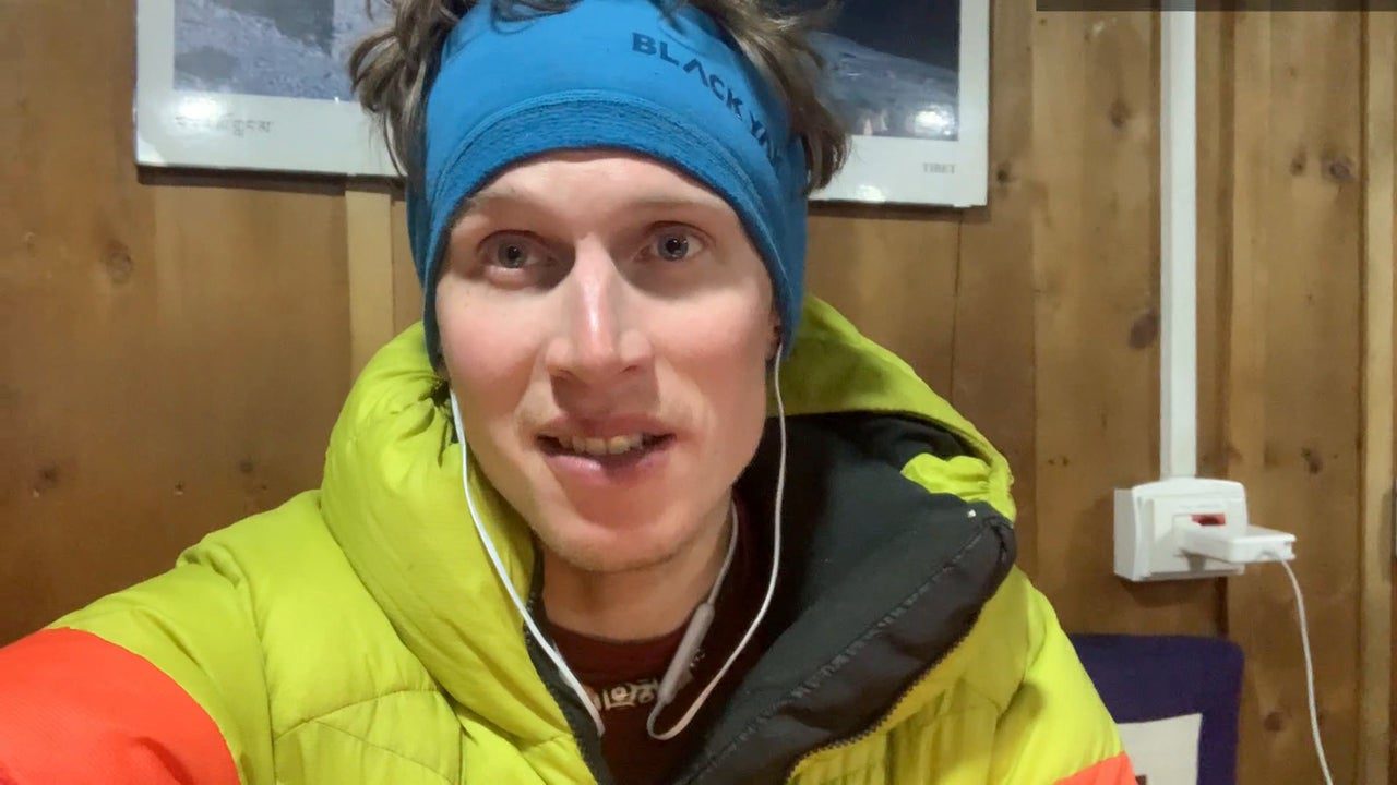 Jost Kobusch sobrevive a un terremoto en plena ascensión invernal al Everest: «Todo temblaba»