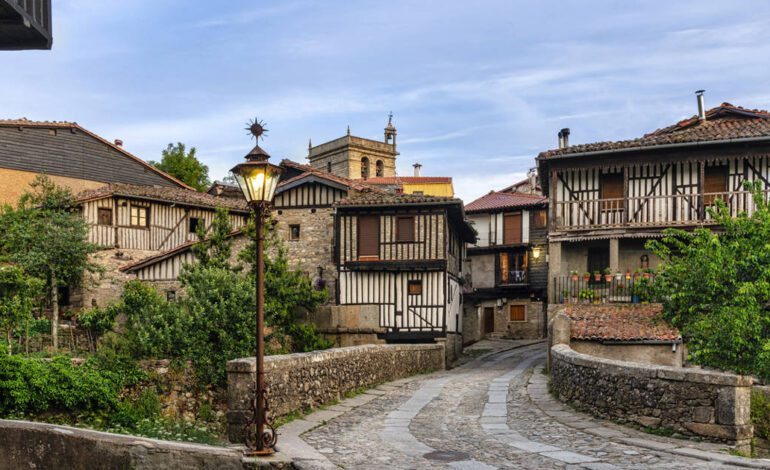 Este precioso pueblo de Salamanca es el más bonito de España para visitar en enero de 2025, según National Geographic