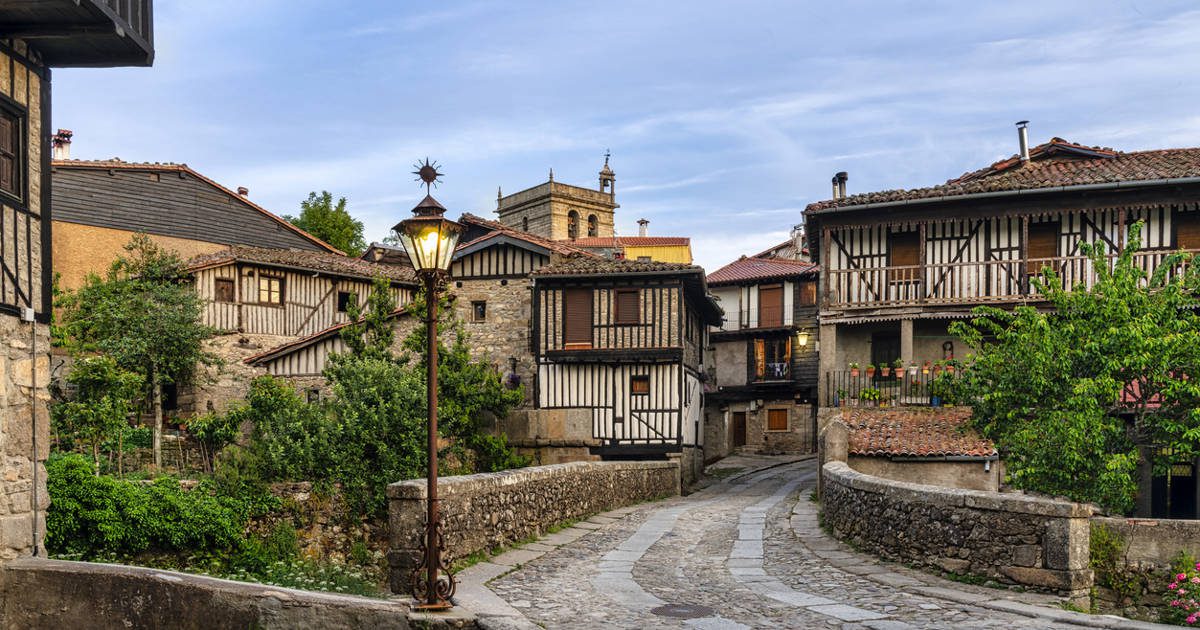 Este precioso pueblo de Salamanca es el más bonito de España para visitar en enero de 2025, según National Geographic