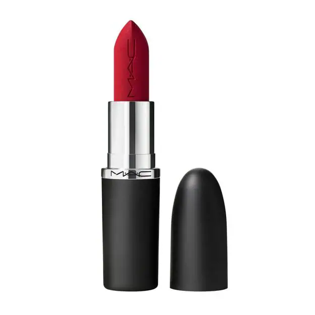 Barra de labios MAC Macximal Silky Matte en Ruby Woo. (27 euros).