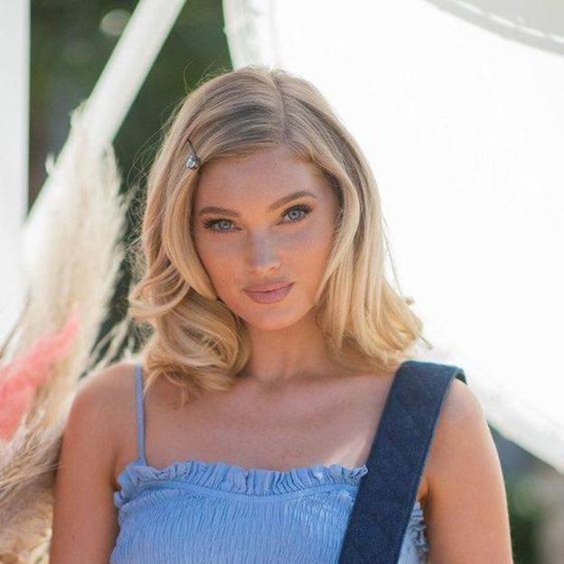 Elsa Hosk con peinado de cabello corto