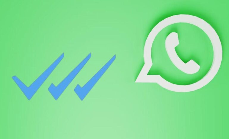 El bulo del triple check azul de WhatsApp vuelve, pero sigue sin ser real