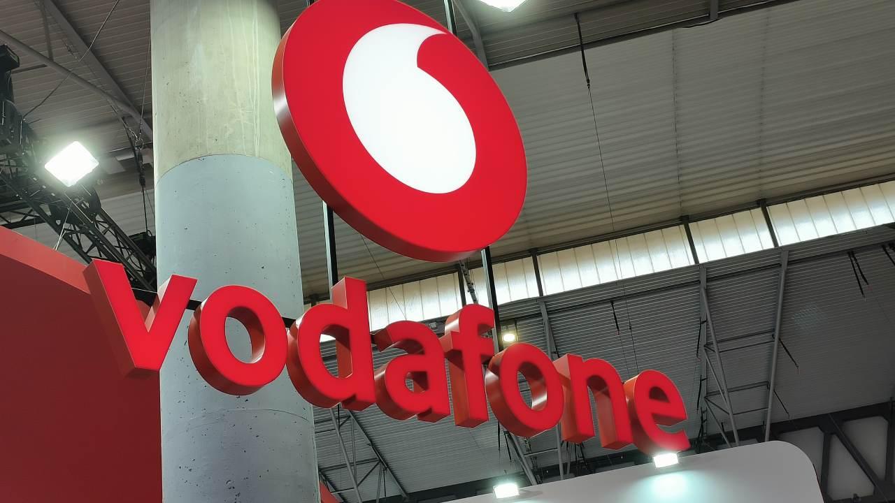 Las operadoras tradicionales como Orange o Vodafone tendrán un buen 2025 gracias a sus inversiones en fibra