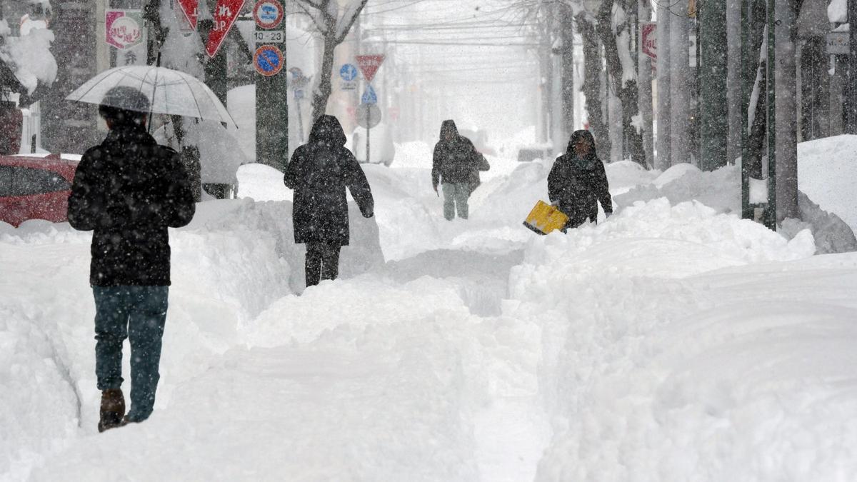 Las nevadas récord en el norte de Japón dejan 1 muerto y 4 heridos